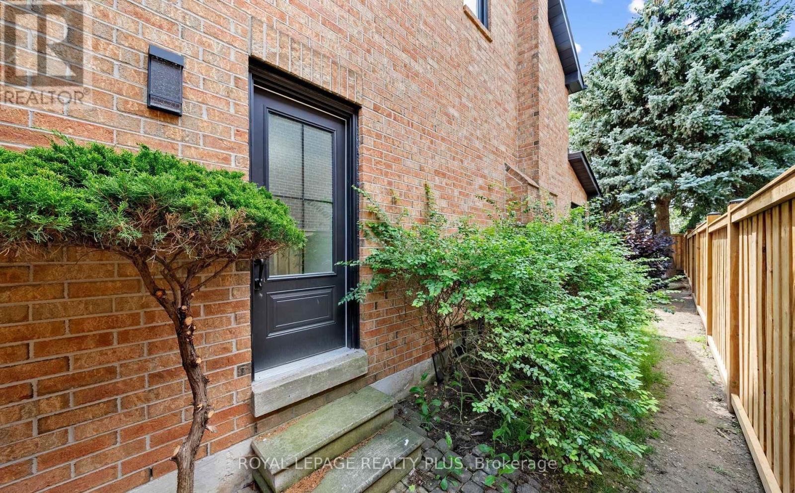 4344 Dallas Court, Mississauga, Ontario  L4W 4G7 - Photo 45 - W12547600