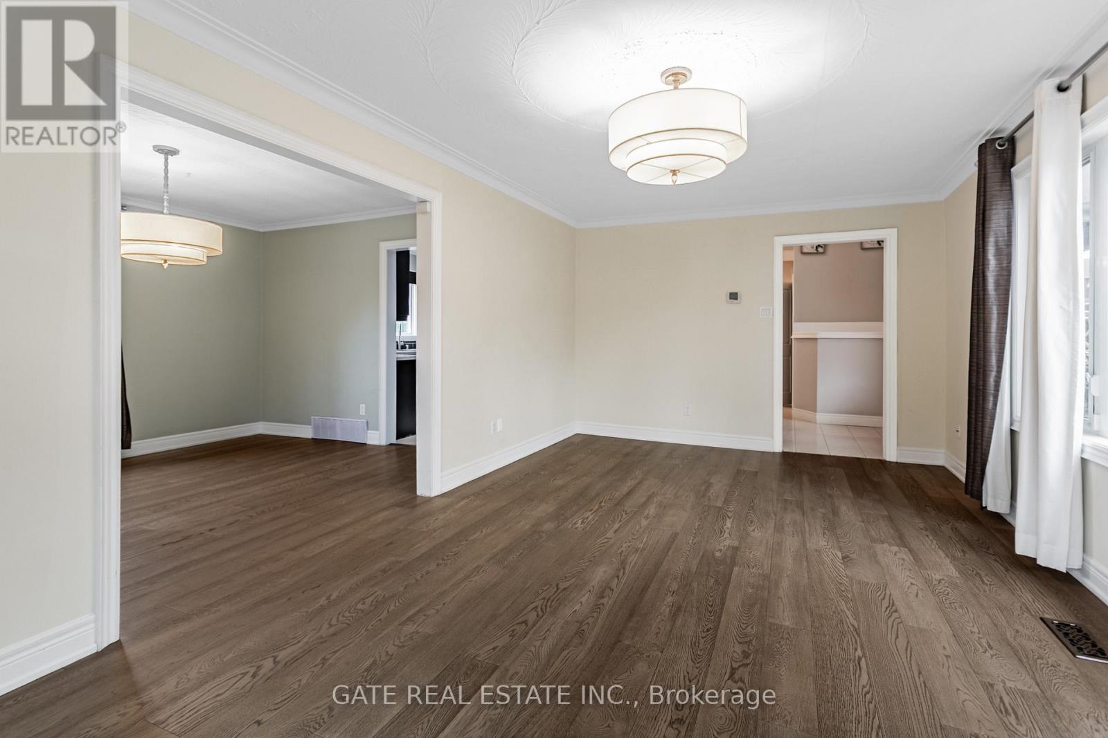 60 Scott Street, Brampton, Ontario  L6V 1S3 - Photo 16 - W12547614