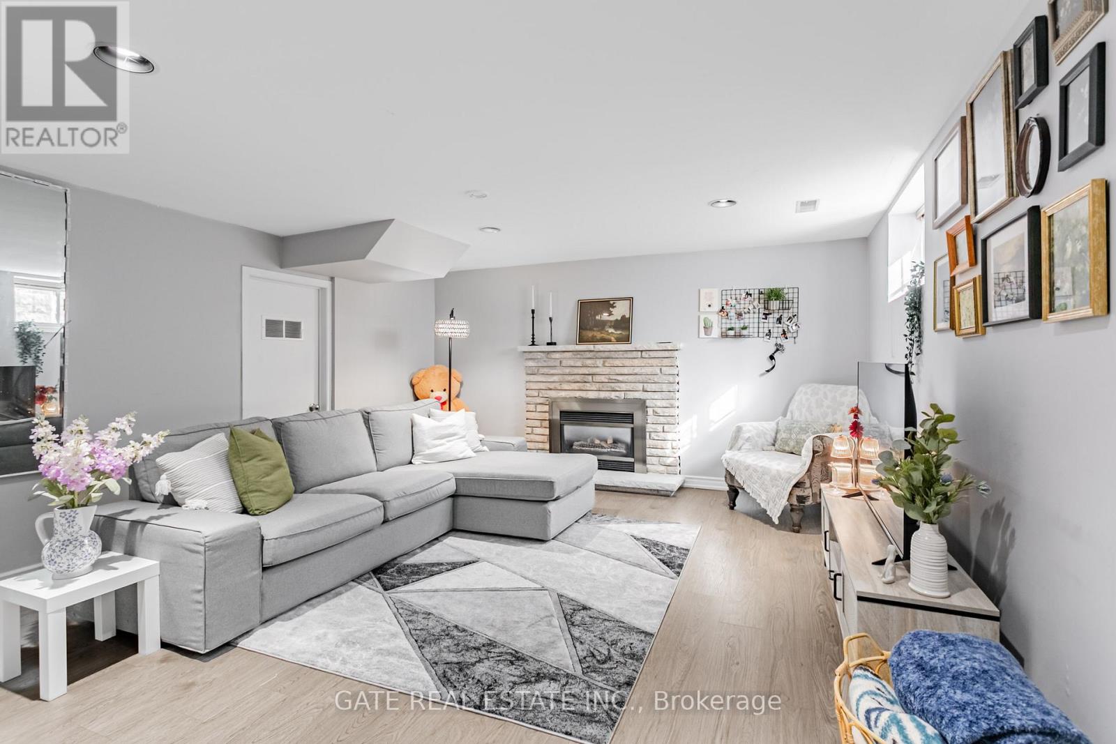 60 Scott Street, Brampton, Ontario  L6V 1S3 - Photo 26 - W12547614