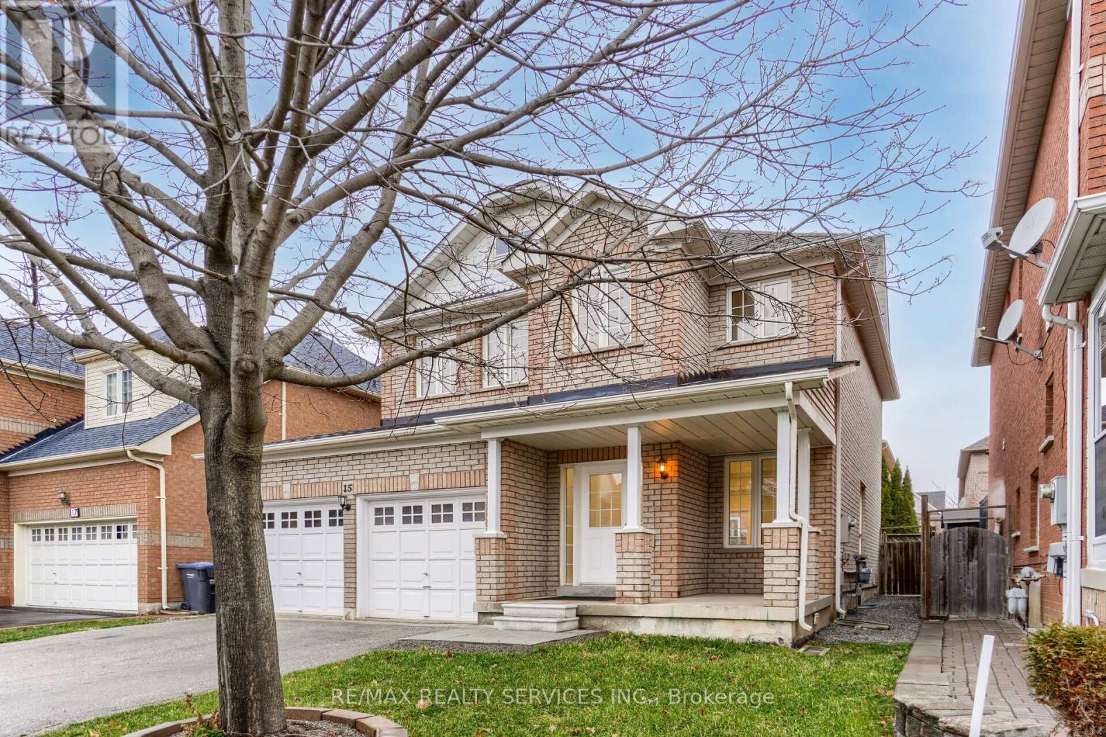 Upper - 15 Masters Green Crescent, Brampton, Ontario  L7A 3K3 - Photo 2 - W12547618