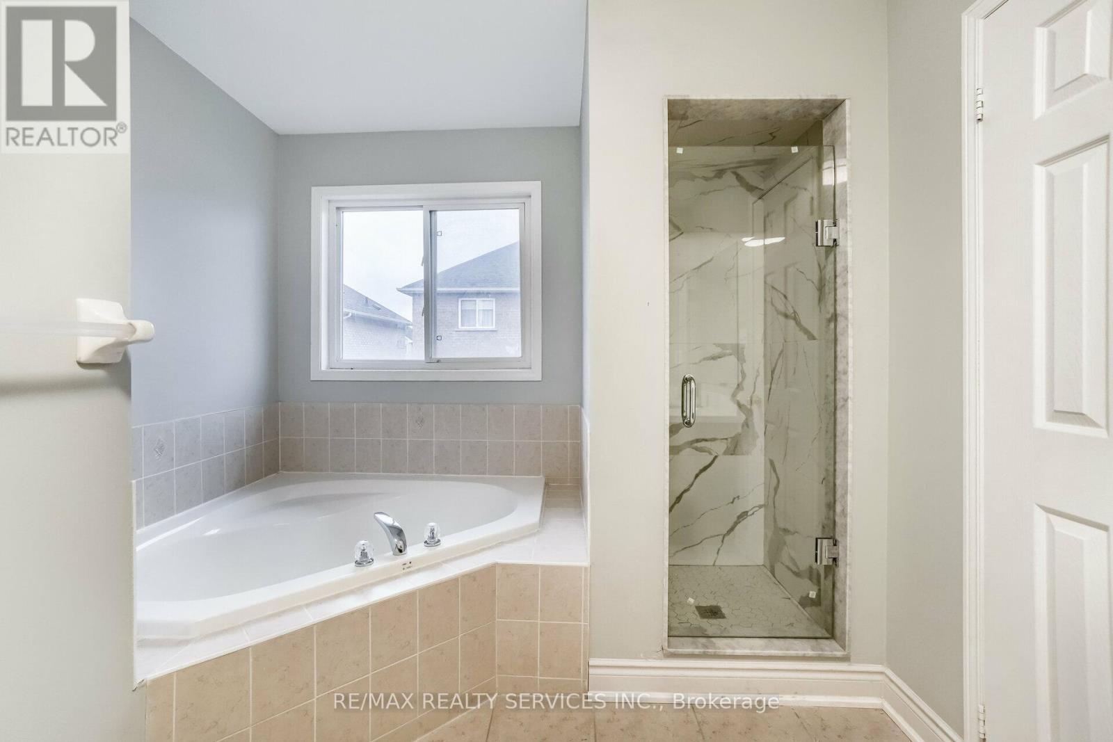 Upper - 15 Masters Green Crescent, Brampton, Ontario  L7A 3K3 - Photo 32 - W12547618