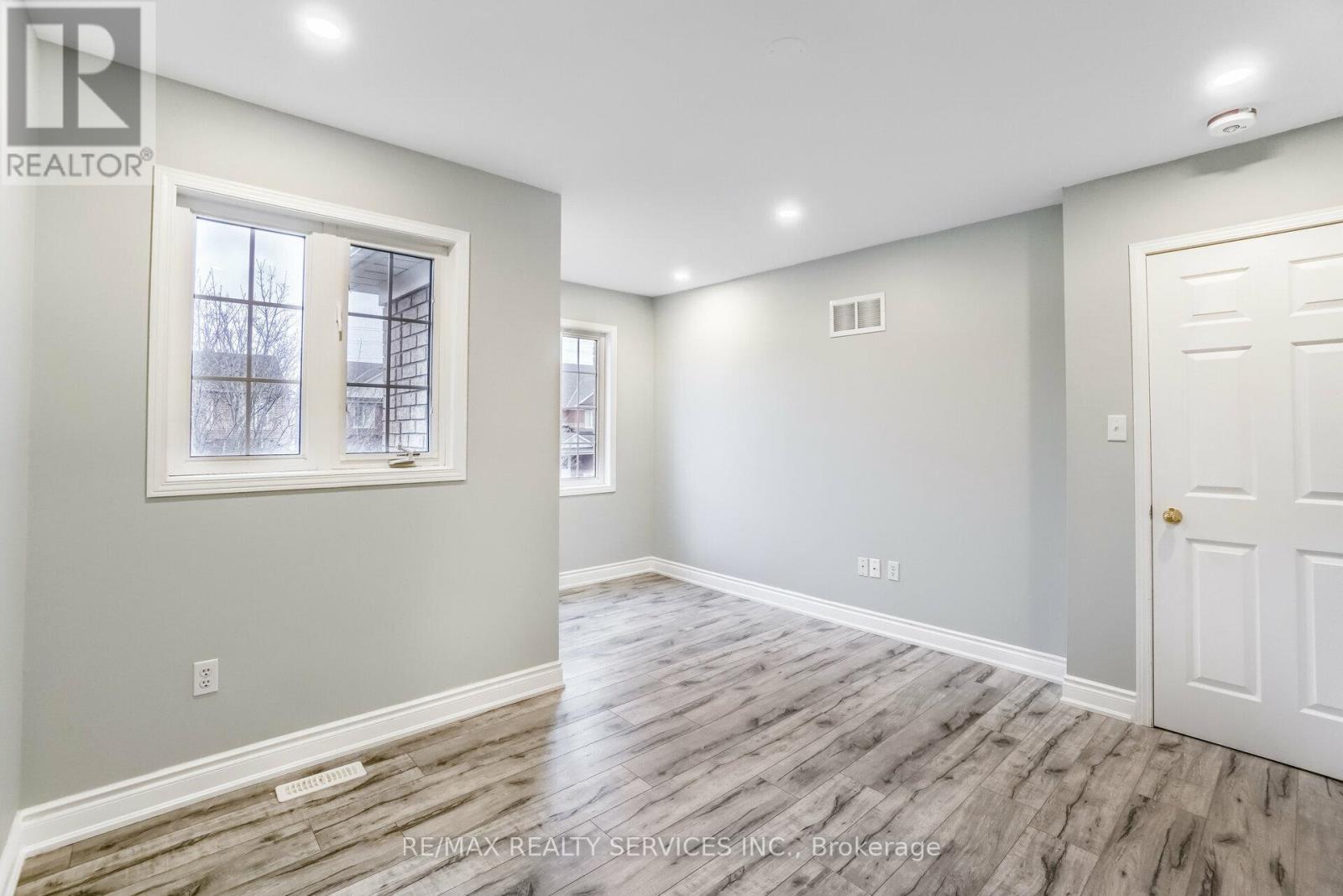 Upper - 15 Masters Green Crescent, Brampton, Ontario  L7A 3K3 - Photo 35 - W12547618