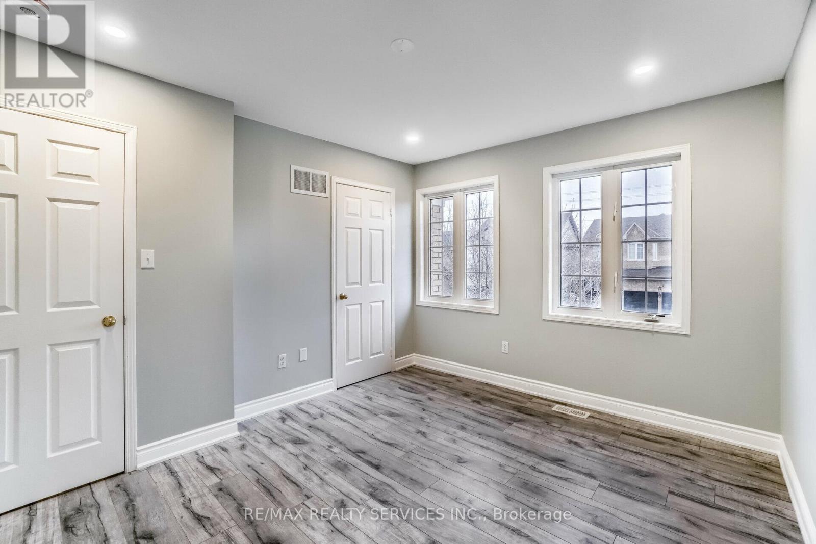 Upper - 15 Masters Green Crescent, Brampton, Ontario  L7A 3K3 - Photo 39 - W12547618