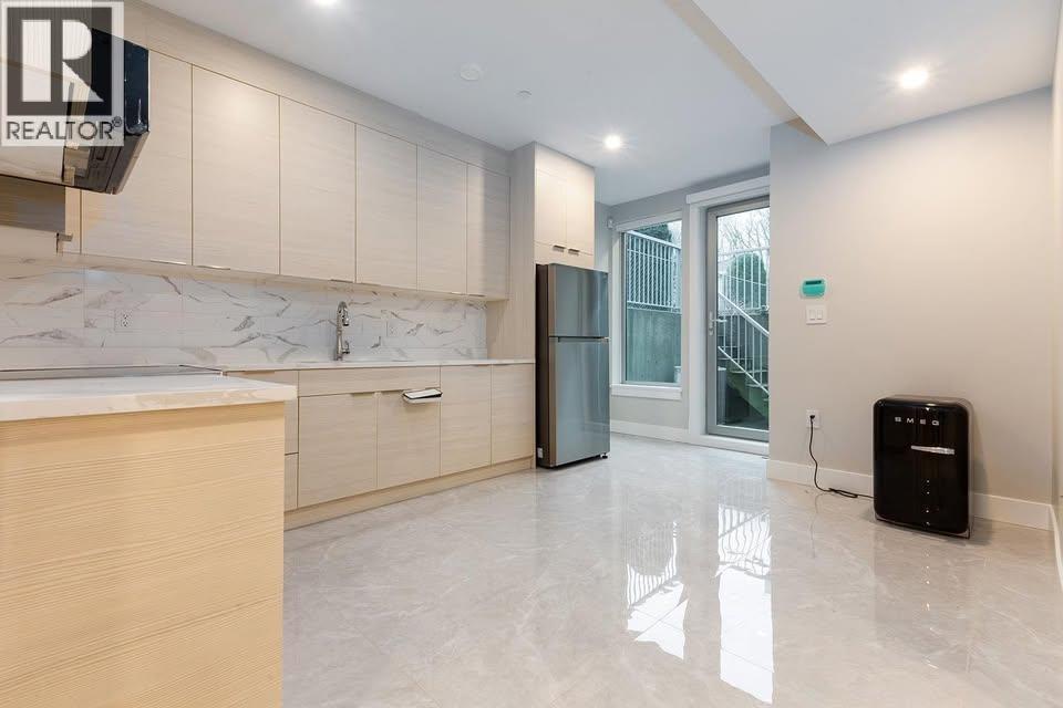 3115 29th W Avenue, Vancouver, British Columbia  V6L 1Y5 - Photo 2 - R3067653