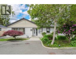 21089 DEWDNEY TRUNK ROAD, Maple Ridge, British Columbia