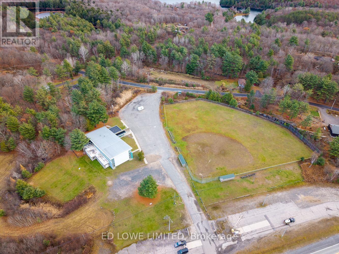 36 Smith Crescent, Parry Sound, Ontario  P2A 0C5 - Photo 5 - X12546772