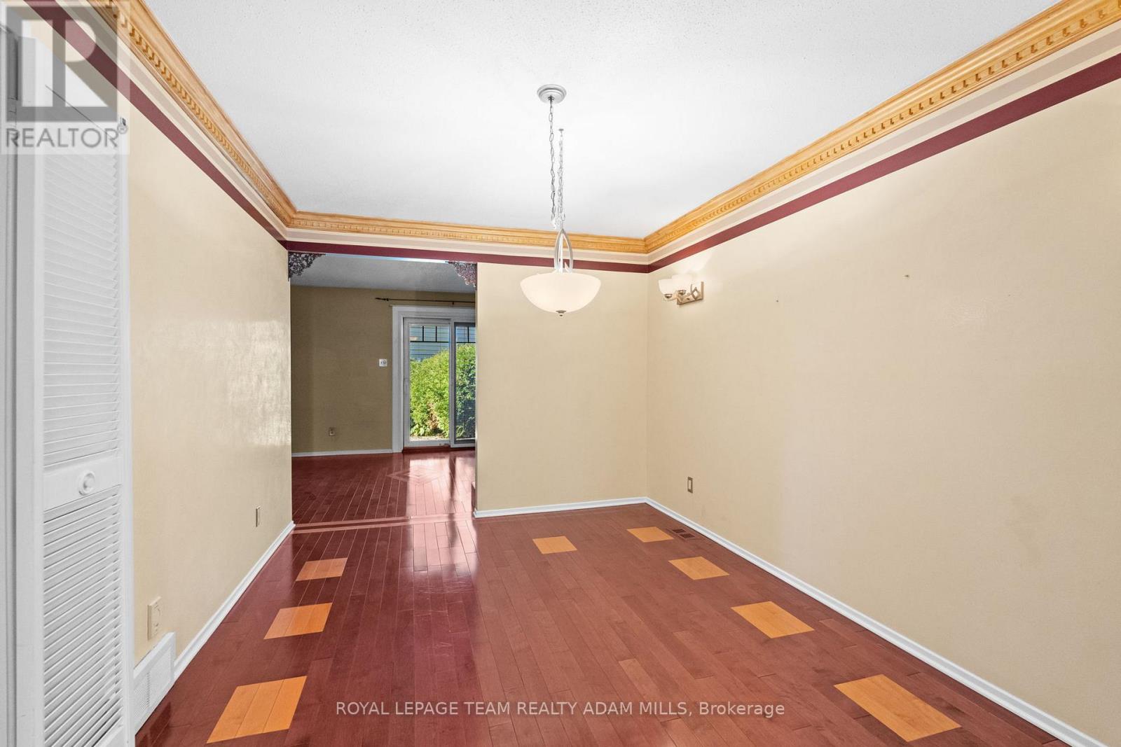 46 Gentle Gate Crescent, Ottawa, Ontario  K1T 1Z8 - Photo 12 - X12547632