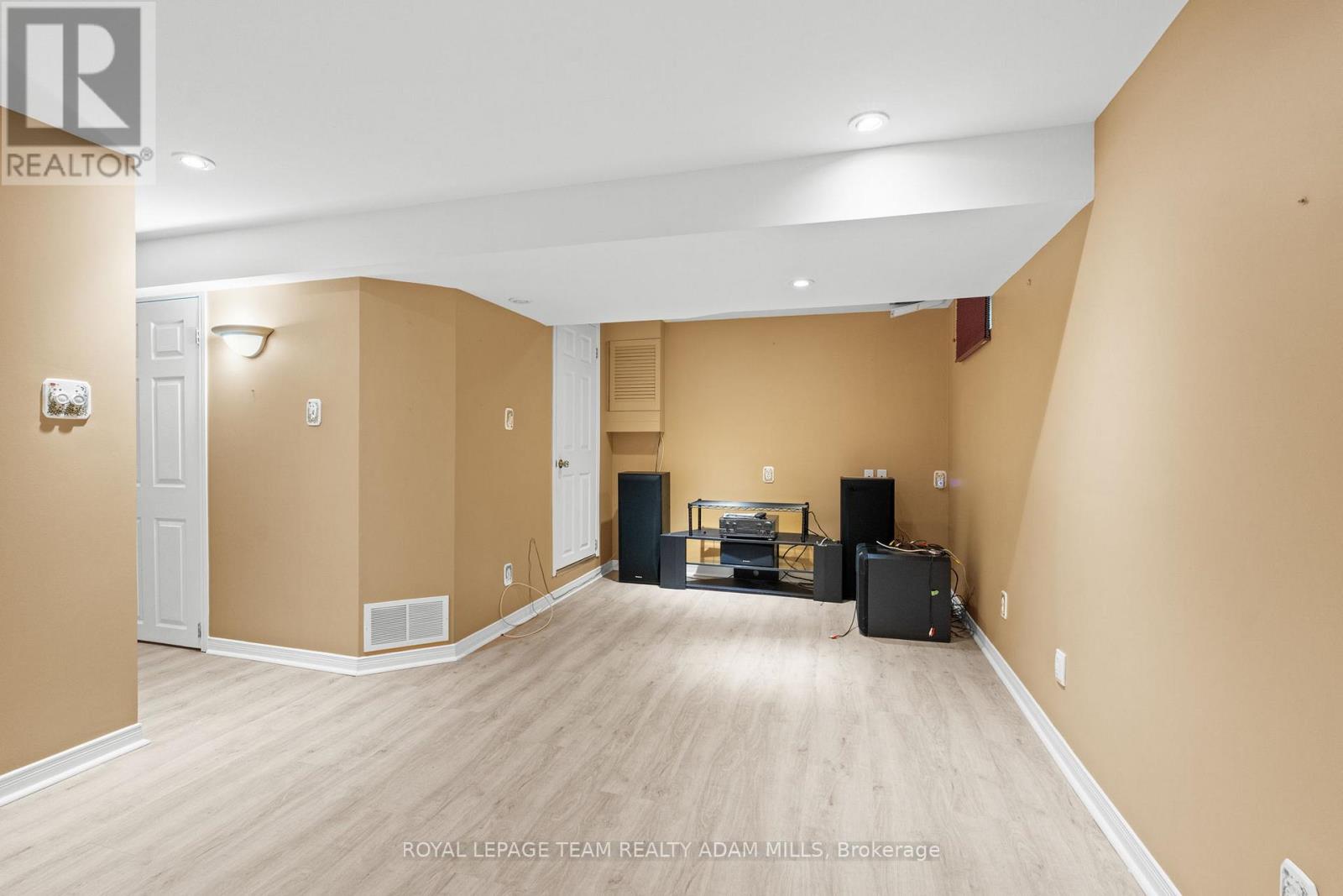 46 Gentle Gate Crescent, Ottawa, Ontario  K1T 1Z8 - Photo 39 - X12547632