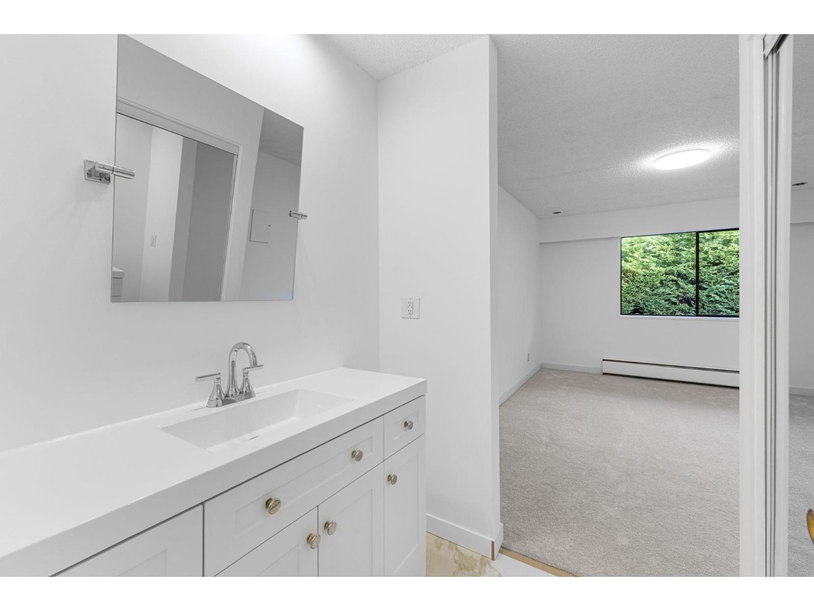 304 1360 Martin Street, White Rock, British Columbia  V4B 3W5 - Photo 18 - R3064709