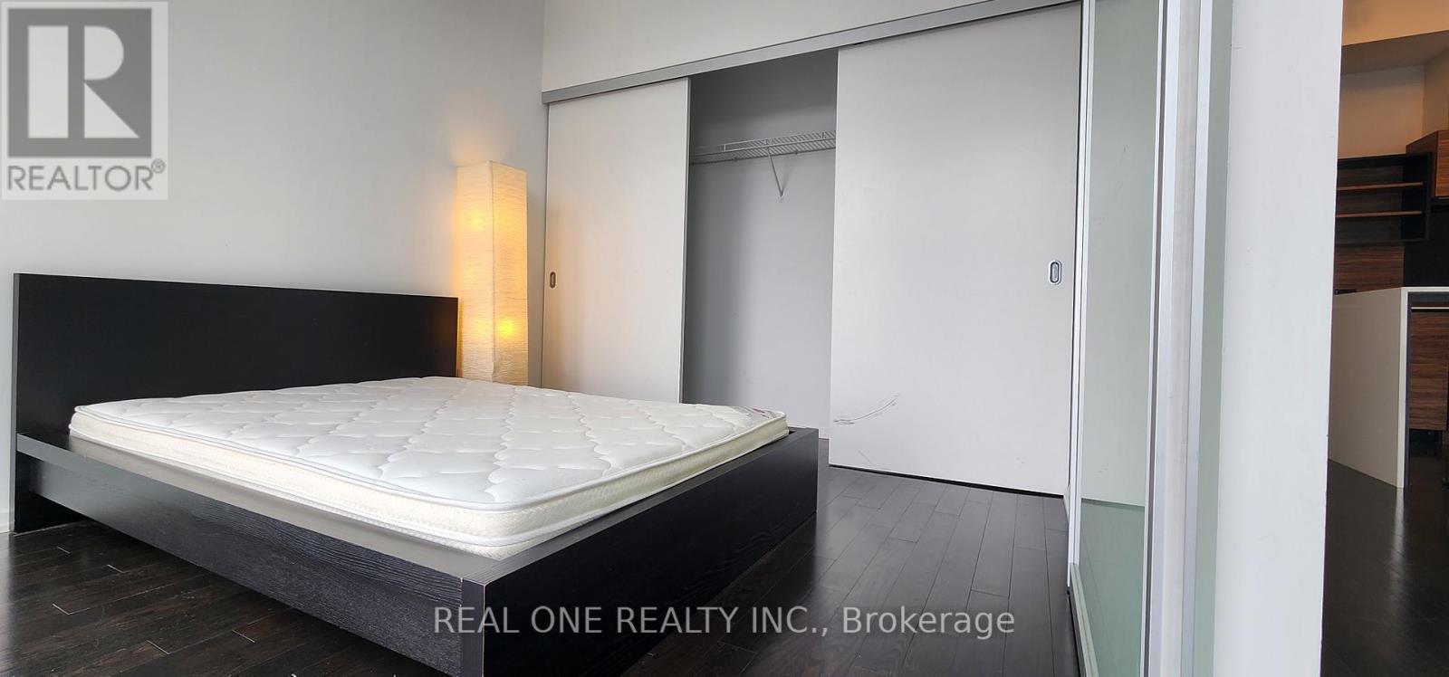 3504 - 75 St Nicholas Street, Toronto, Ontario  M4Y 0A5 - Photo 19 - C12485512