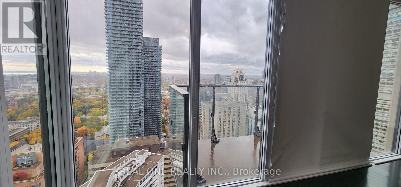 3504 - 75 St Nicholas Street, Toronto, Ontario  M4Y 0A5 - Photo 6 - C12485512