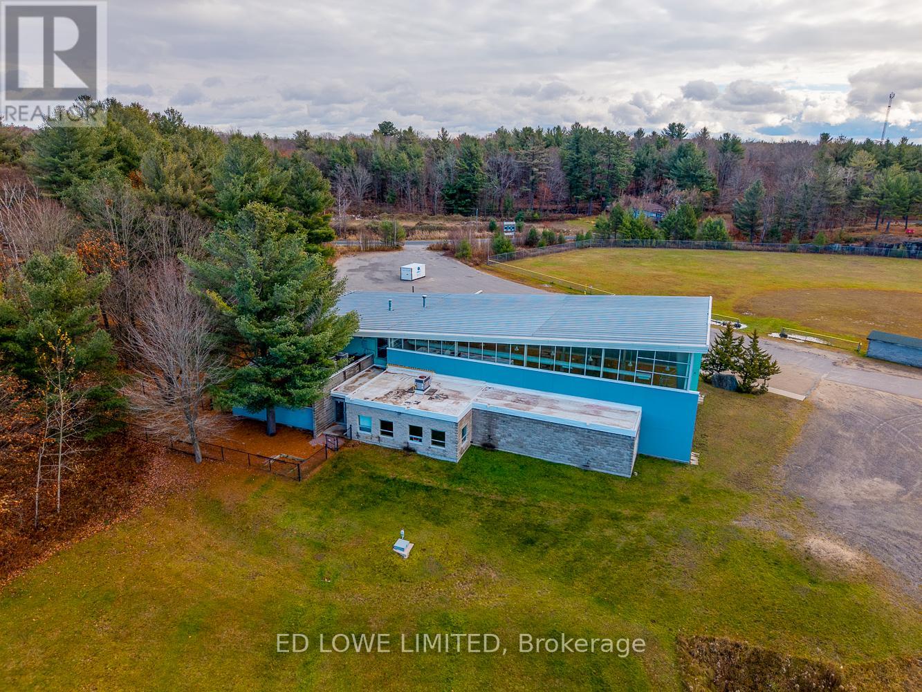 36 Smith Crescent, Parry Sound, Ontario  P2A 0C5 - Photo 10 - X12546772