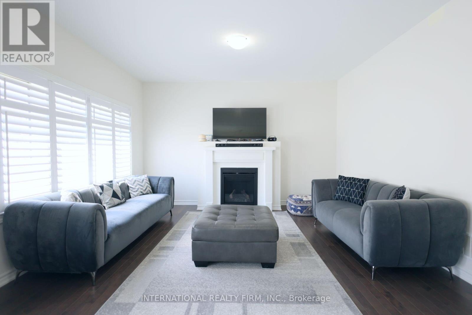 327 Northglen Blvd Boulevard, Clarington, Ontario L1C 7E2 - Photo 10 - E12547650