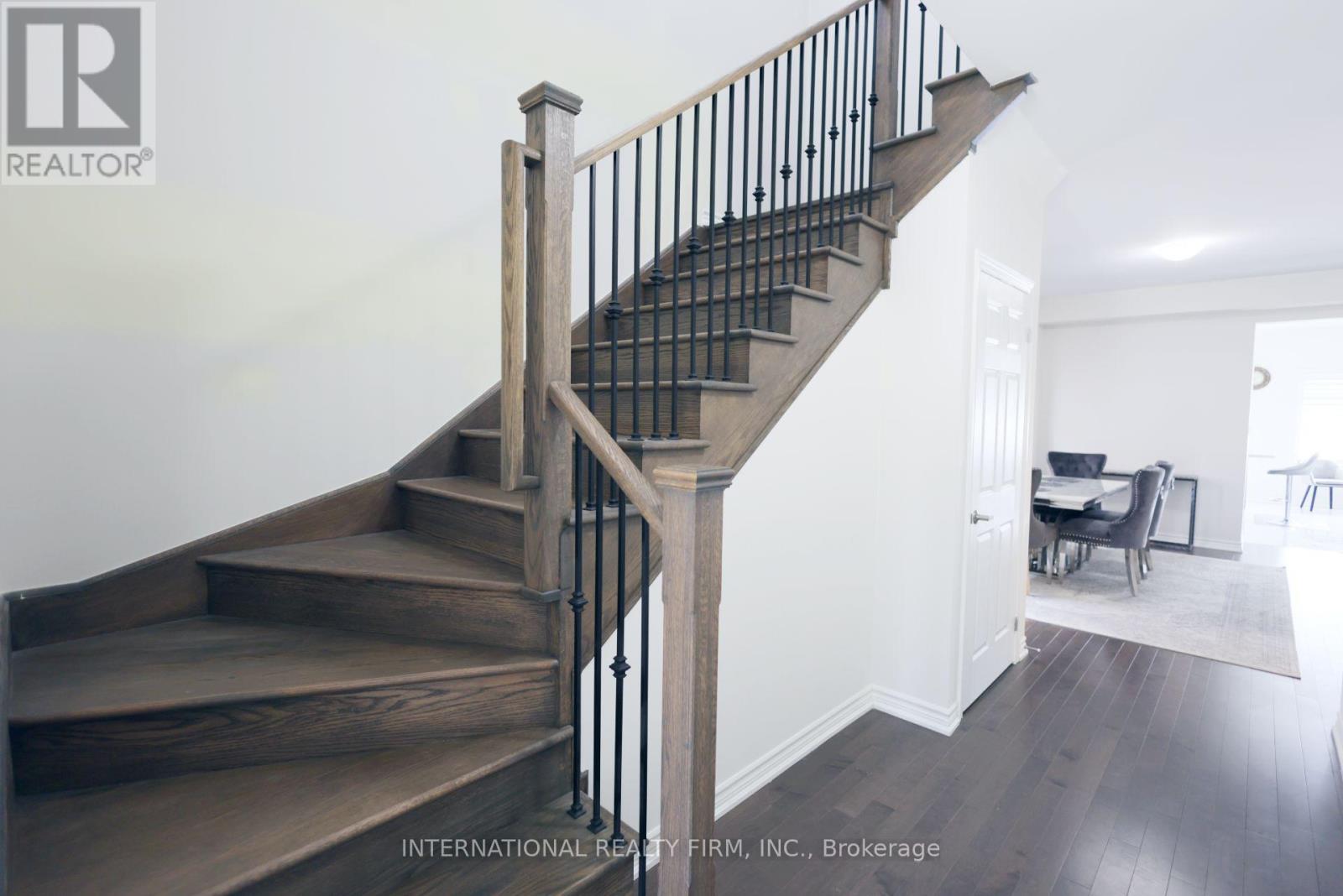 327 Northglen Blvd Boulevard, Clarington, Ontario L1C 7E2 - Photo 4 - E12547650