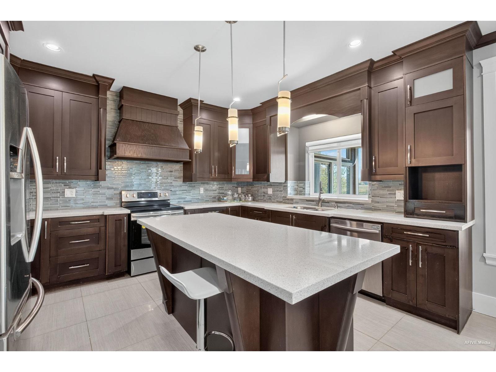 2112 Merlot Boulevard, Abbotsford, British Columbia  V4X 0A6 - Photo 13 - R3038716