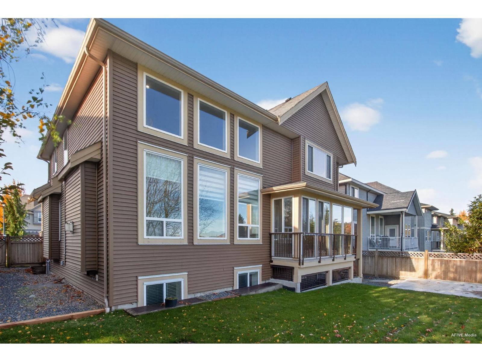 2112 Merlot Boulevard, Abbotsford, British Columbia  V4X 0A6 - Photo 38 - R3038716