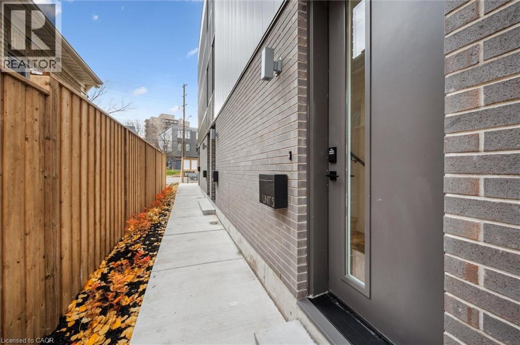66 Union Street Unit# 5, Waterloo, Ontario  N2J 1B9 - Photo 2 - 40788508