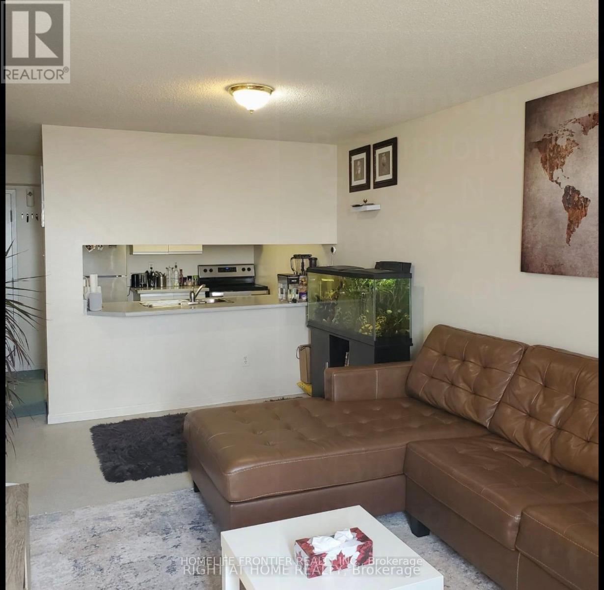 909 - 12 Laurelcrest Street, Brampton, Ontario  L6S 5Y4 - Photo 3 - W12547620