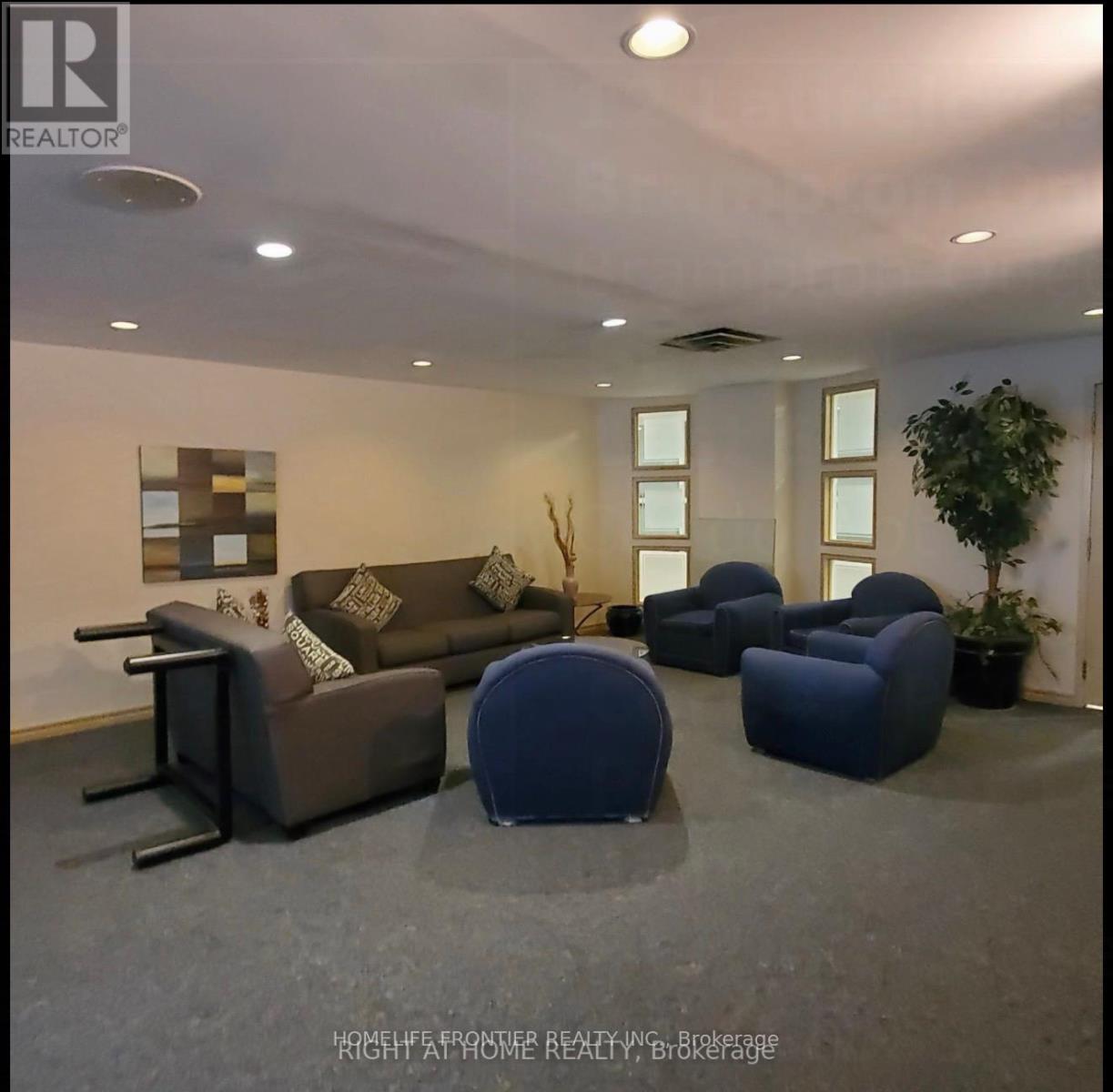 909 - 12 Laurelcrest Street, Brampton, Ontario  L6S 5Y4 - Photo 9 - W12547620