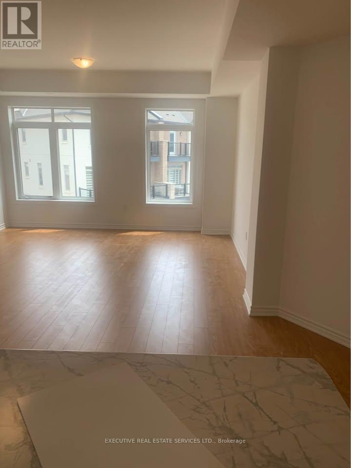 # 302 - 439 Dougall Avenue, Caledon, Ontario L7C 4L5 - Photo 7 - W12547622