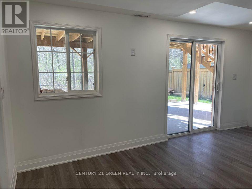 Lower - 1210 Fox Crescent, Milton, Ontario  L9T 6C5 - Photo 2 - W12547628