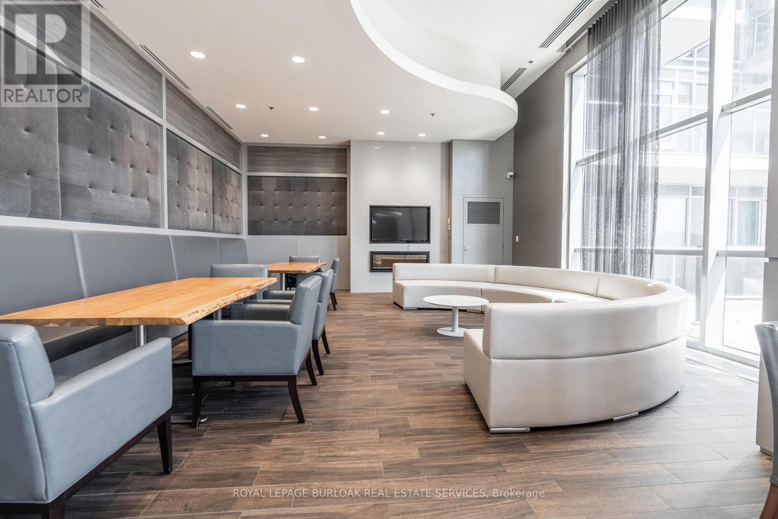 706 - 2081 Fairview Street, Burlington, Ontario  L7R 0E4 - Photo 24 - W12547638