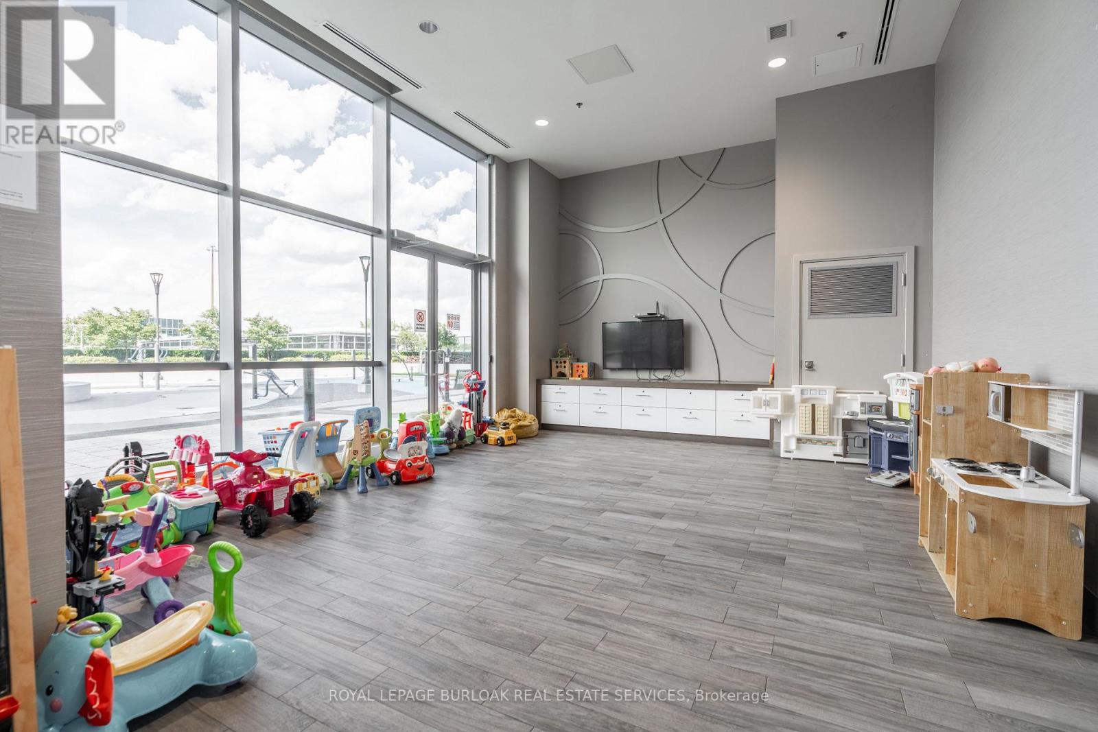 706 - 2081 Fairview Street, Burlington, Ontario  L7R 0E4 - Photo 26 - W12547638