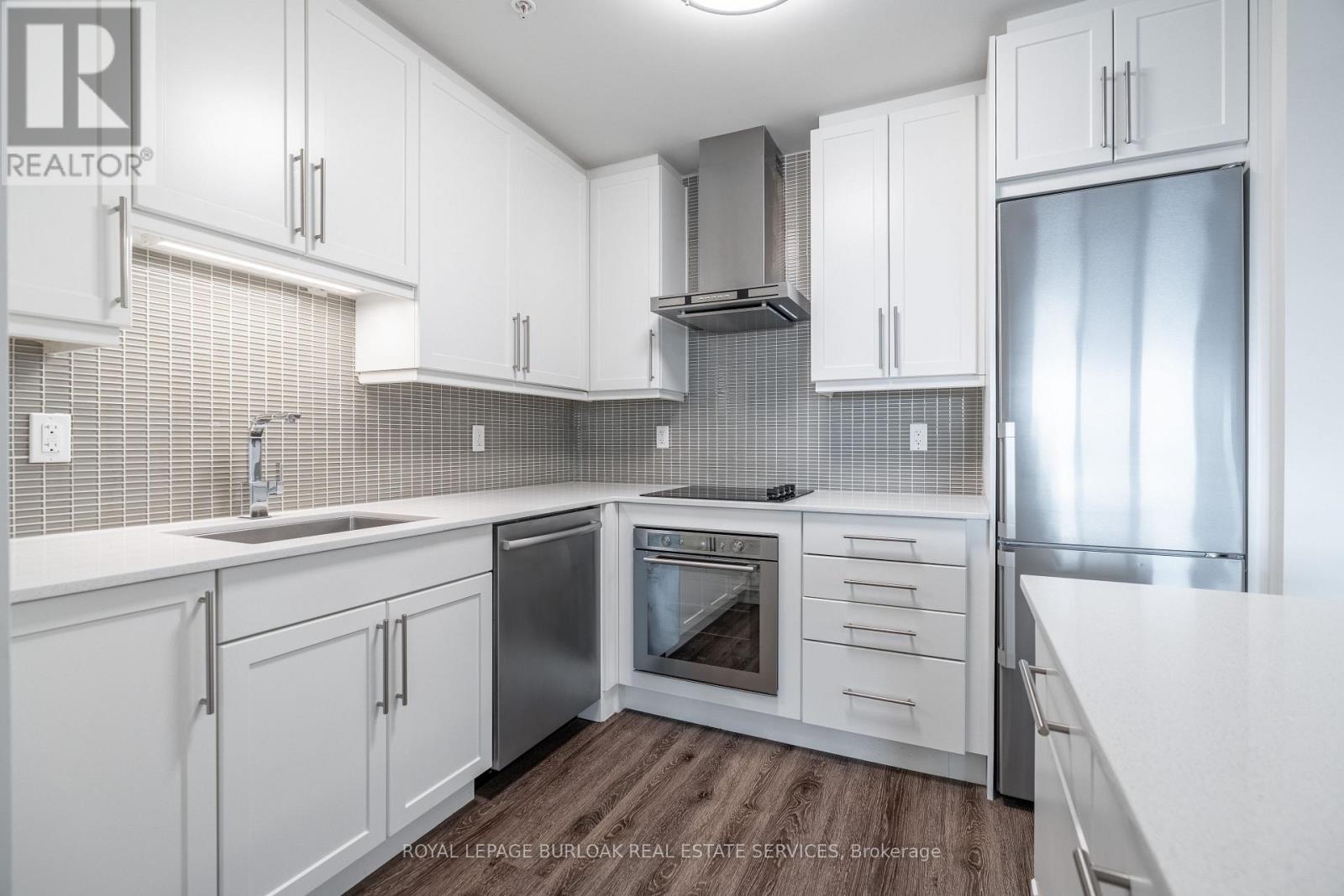 706 - 2081 Fairview Street, Burlington, Ontario  L7R 0E4 - Photo 7 - W12547638