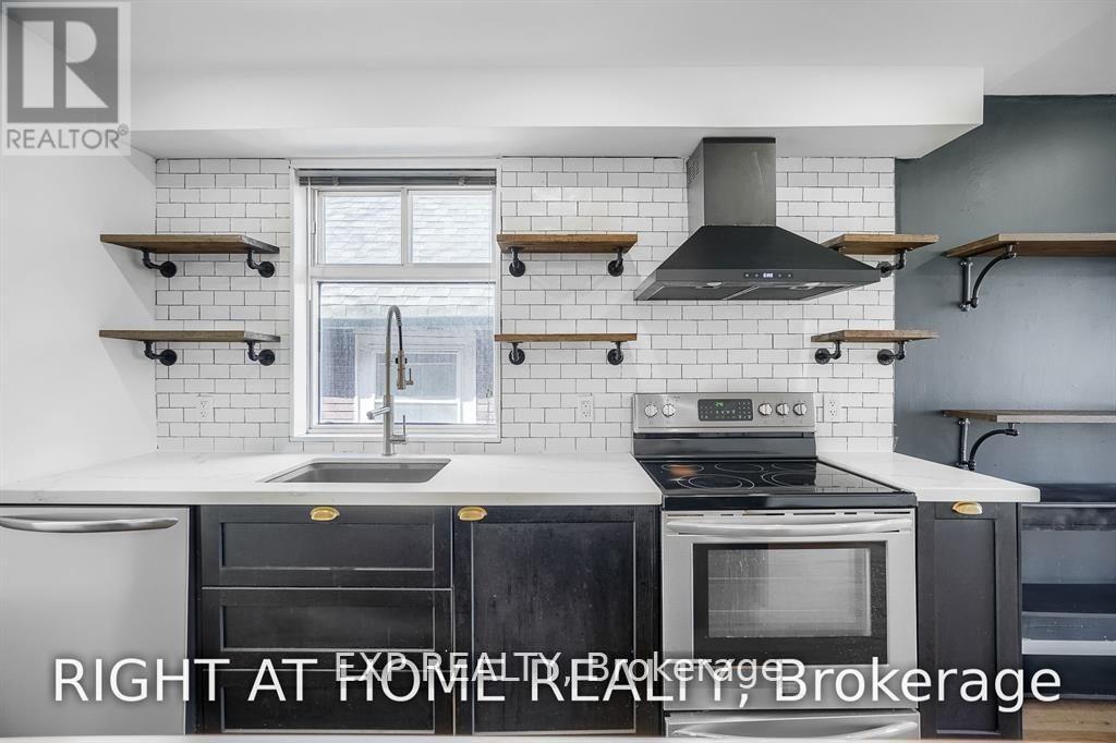 #2 - 162 Bartlett Avenue, Toronto, Ontario  M6H 3G1 - Photo 10 - W12547646