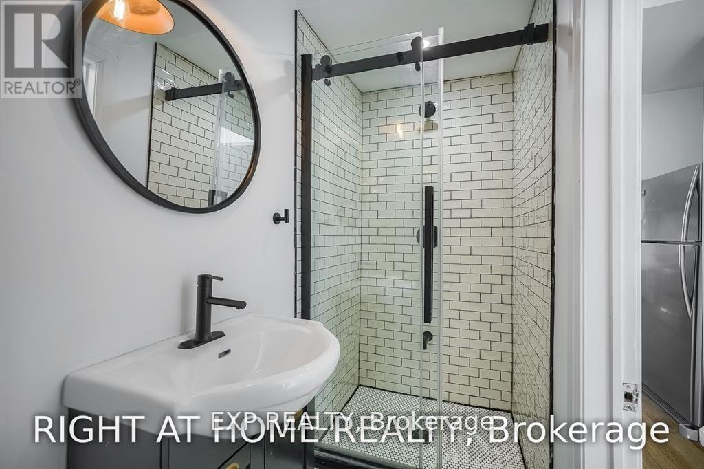 #2 - 162 Bartlett Avenue, Toronto, Ontario  M6H 3G1 - Photo 13 - W12547646