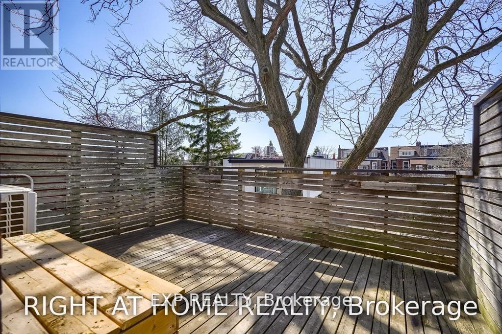 #2 - 162 Bartlett Avenue, Toronto, Ontario  M6H 3G1 - Photo 14 - W12547646