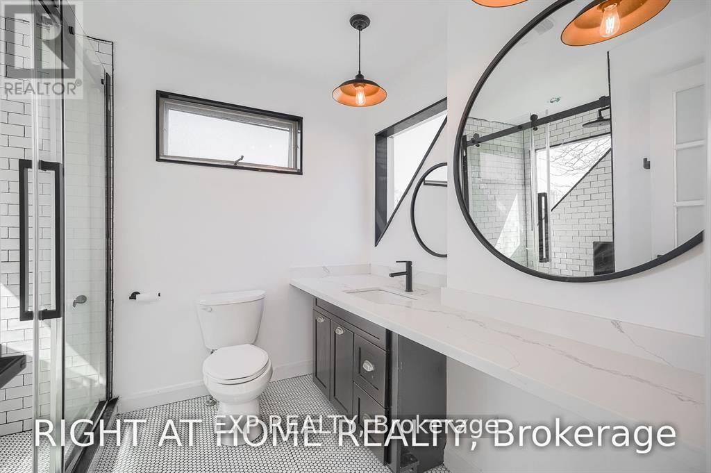 #2 - 162 Bartlett Avenue, Toronto, Ontario  M6H 3G1 - Photo 21 - W12547646