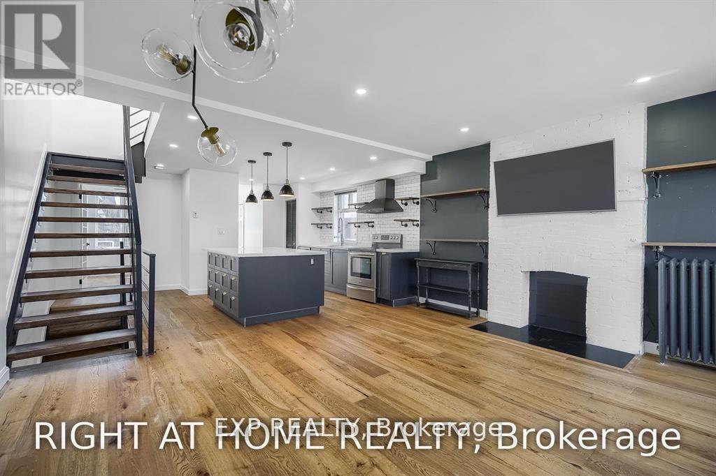 #2 - 162 Bartlett Avenue, Toronto, Ontario  M6H 3G1 - Photo 7 - W12547646