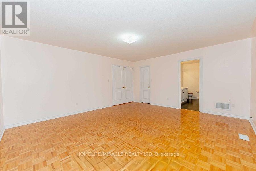 26 Savita Road, Brampton, Ontario  L7A 3T2 - Photo 15 - W12547656