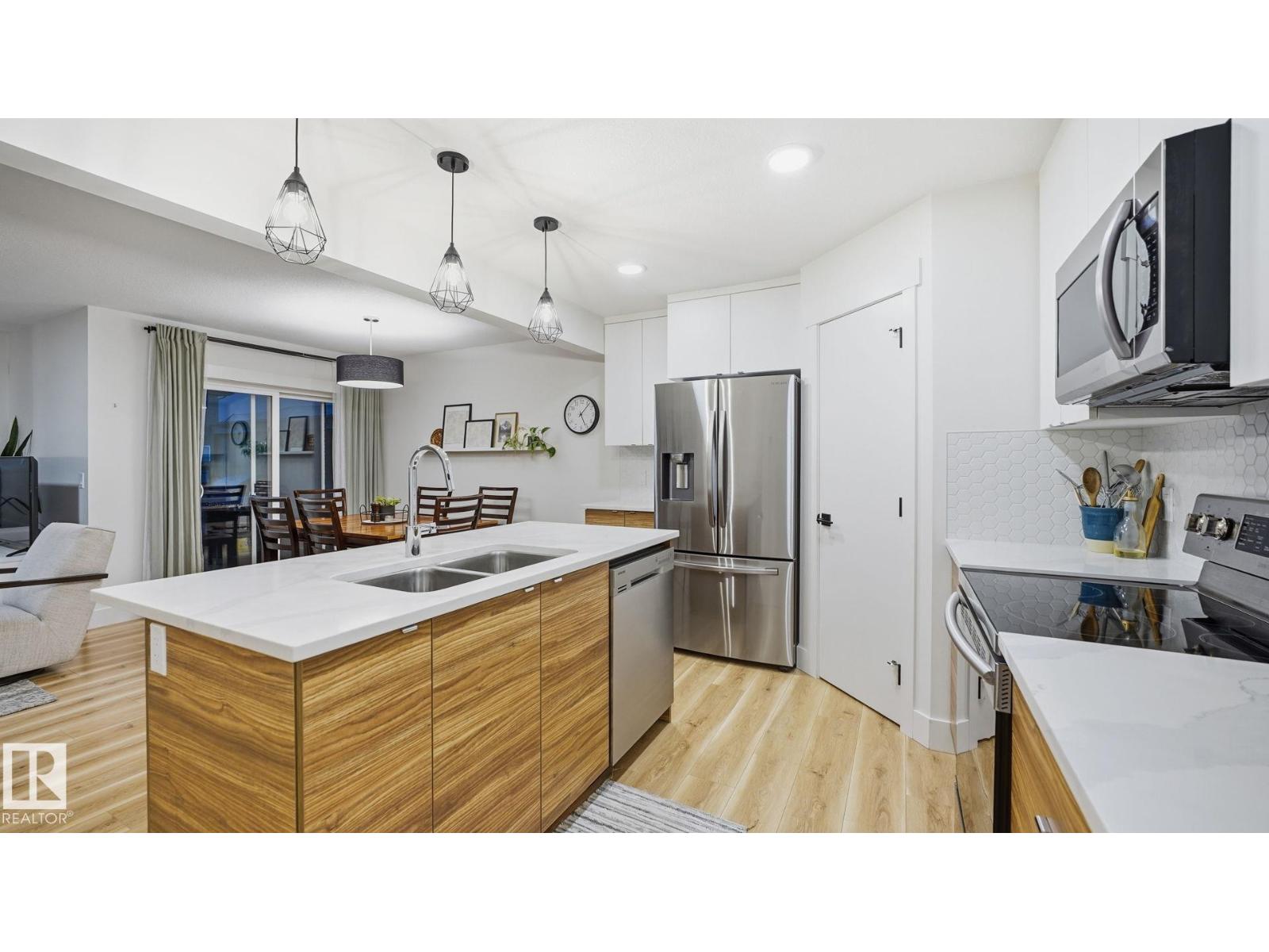 368 Savoy Cr, Sherwood Park, Alberta  T8H 2X2 - Photo 4 - E4465841