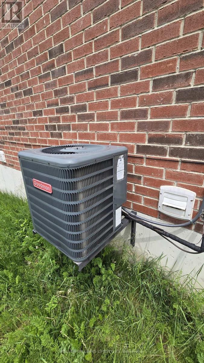 1301 Michael Circle, London East, Ontario  N5V 0B8 - Photo 15 - X12547670