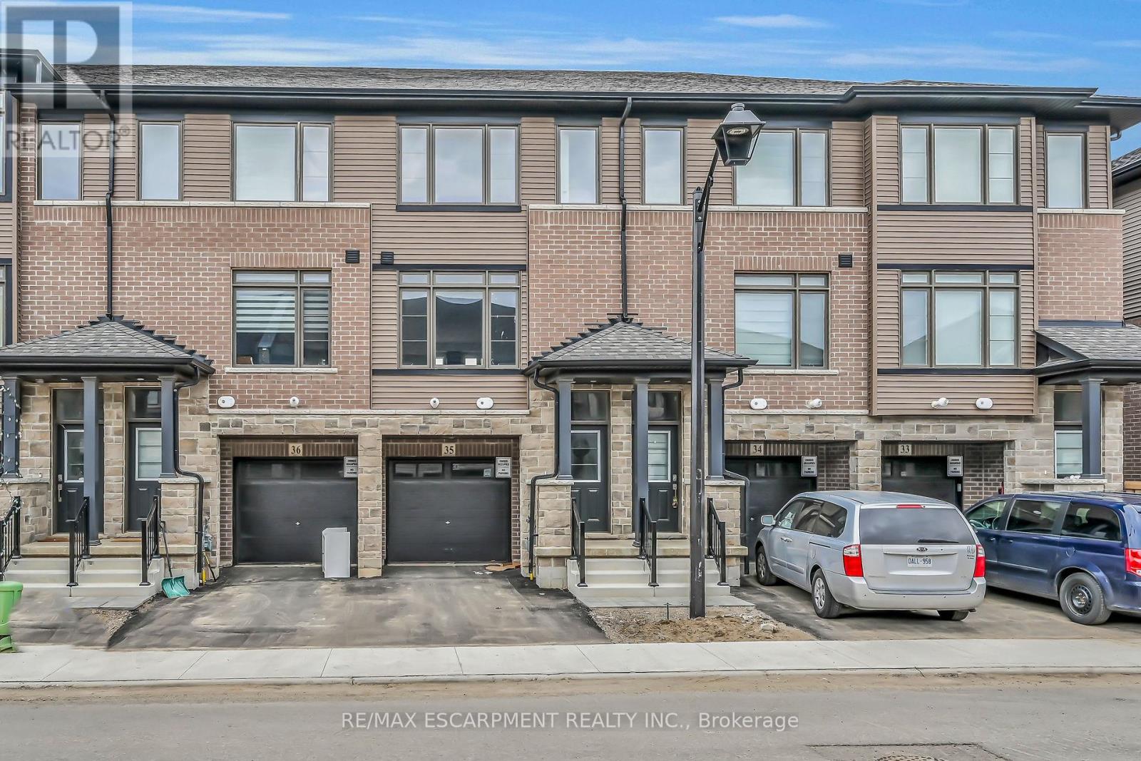 35 - 120 COURT DRIVE, Brant, Ontario