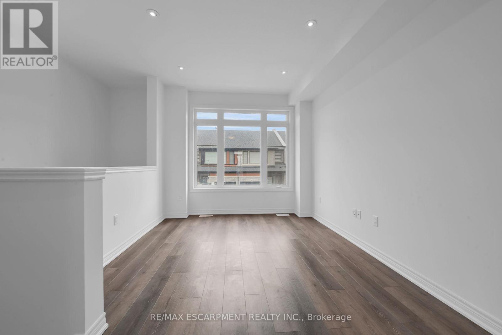 35 - 120 Court Drive, Brant, Ontario  N3L 0N2 - Photo 5 - X12547634