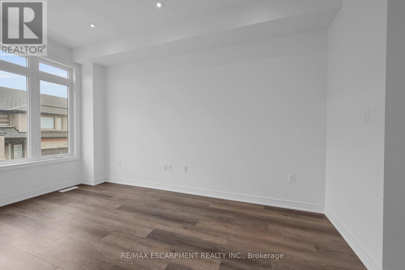 35 - 120 Court Drive, Brant, Ontario  N3L 0N2 - Photo 6 - X12547634