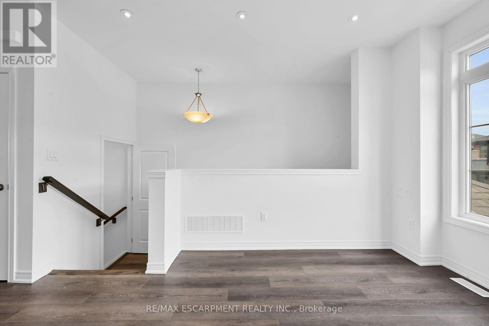 35 - 120 Court Drive, Brant, Ontario  N3L 0N2 - Photo 8 - X12547634