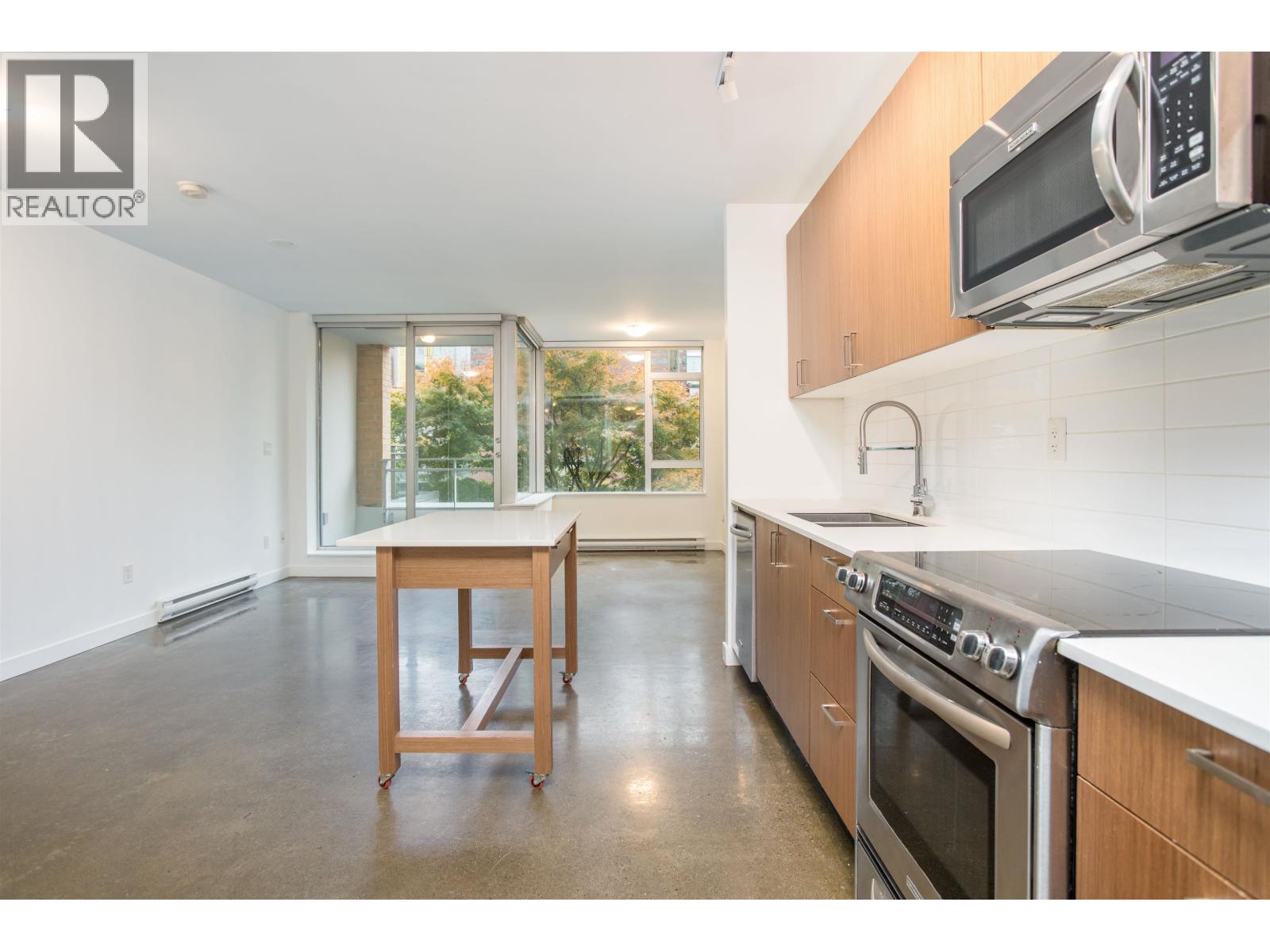 310 221 Union Street, Vancouver, British Columbia V6A 0B4 - Photo 5 - R3067663