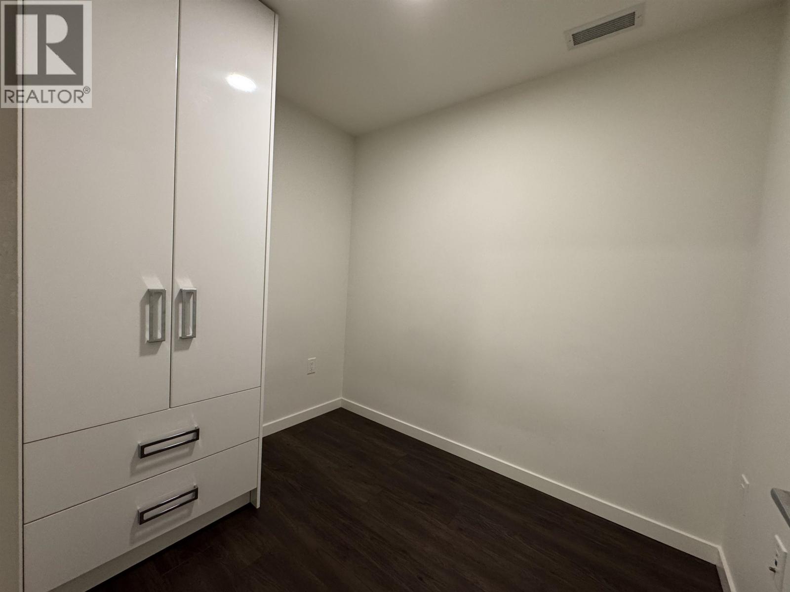 1707 691 North Road, Coquitlam, British Columbia  V3J 0H9 - Photo 3 - R3067666