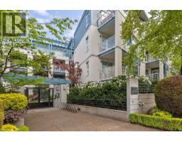 10x 2555 W 4th Avenue, Vancouver, Ca