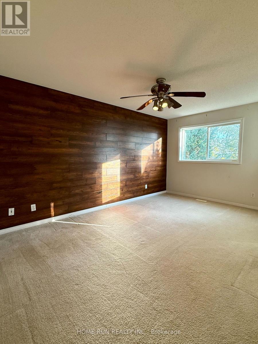 149 Hemlo Crescent, Ottawa, Ontario K2T 1E4 - Photo 10 - X12472704