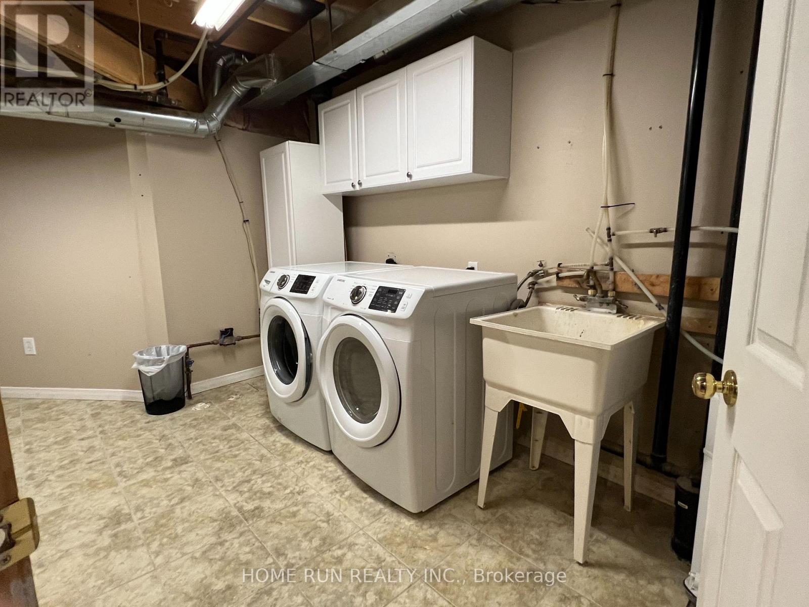 149 Hemlo Crescent, Ottawa, Ontario K2T 1E4 - Photo 9 - X12472704