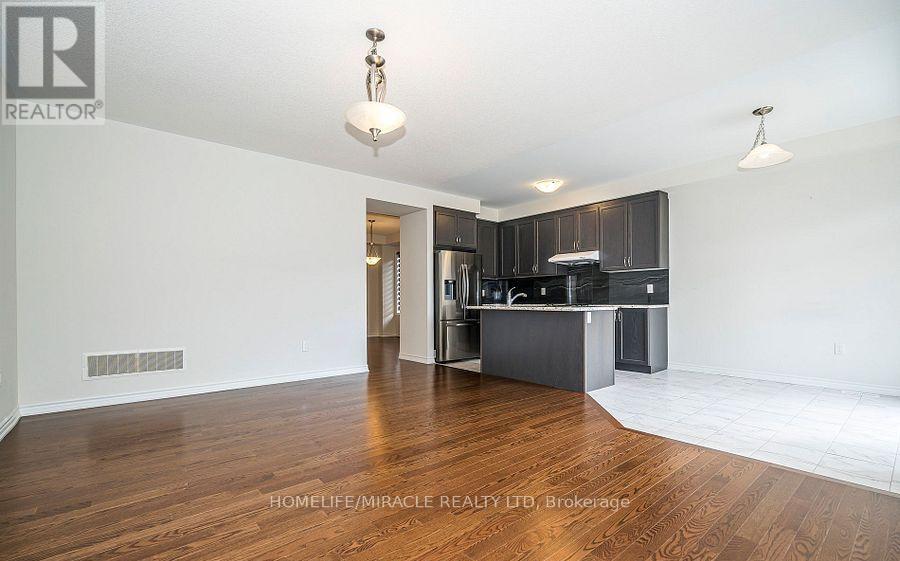 29 Bromfield Street, Whitby, Ontario  L1P 0P8 - Photo 8 - E12547662