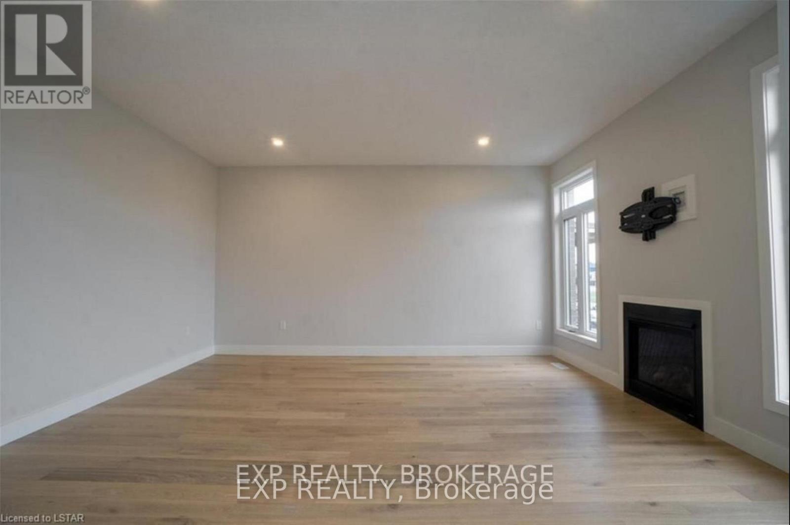 40 Kelly Drive, Zorra, Ontario  N0L 2M0 - Photo 12 - X12547706