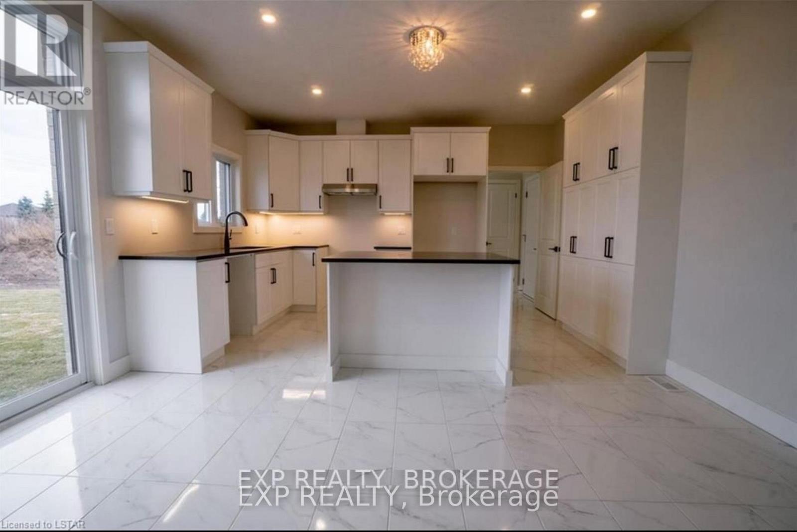 40 Kelly Drive, Zorra, Ontario  N0L 2M0 - Photo 9 - X12547706