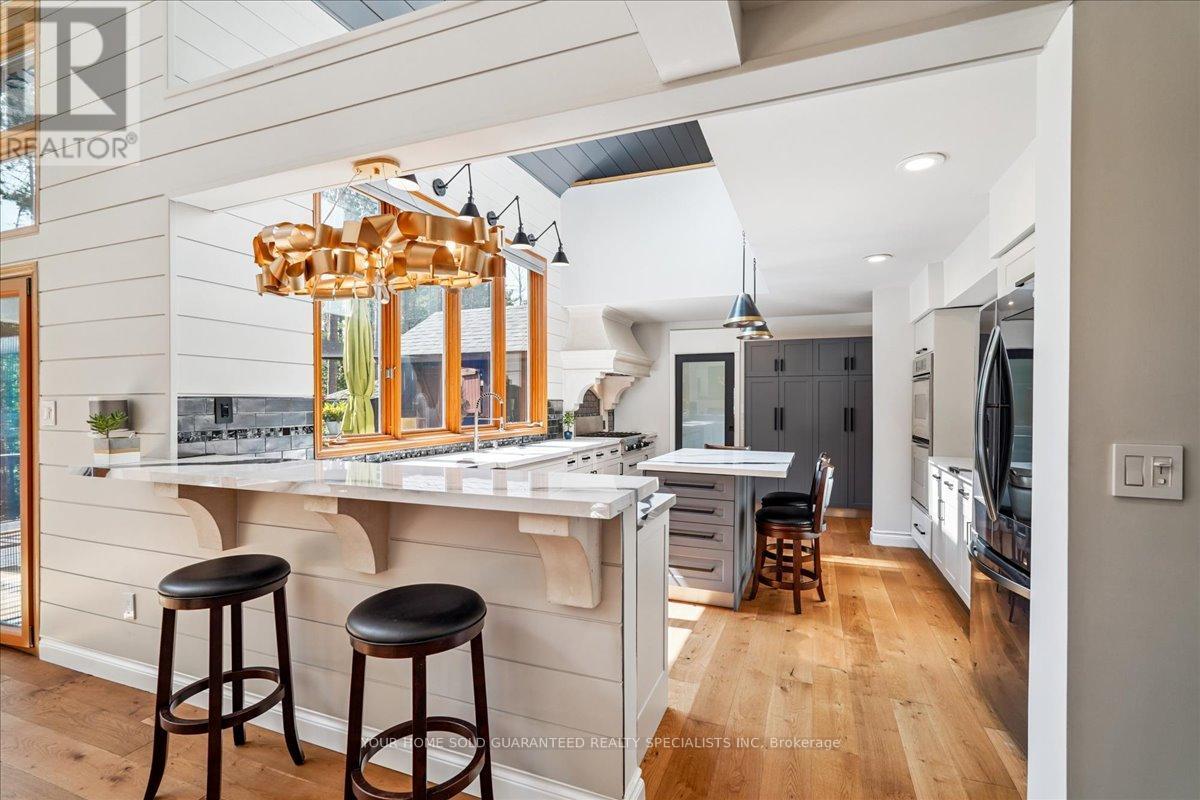 17 Highland Drive, Oro-Medonte, Ontario  L0L 2L0 - Photo 10 - S12547666