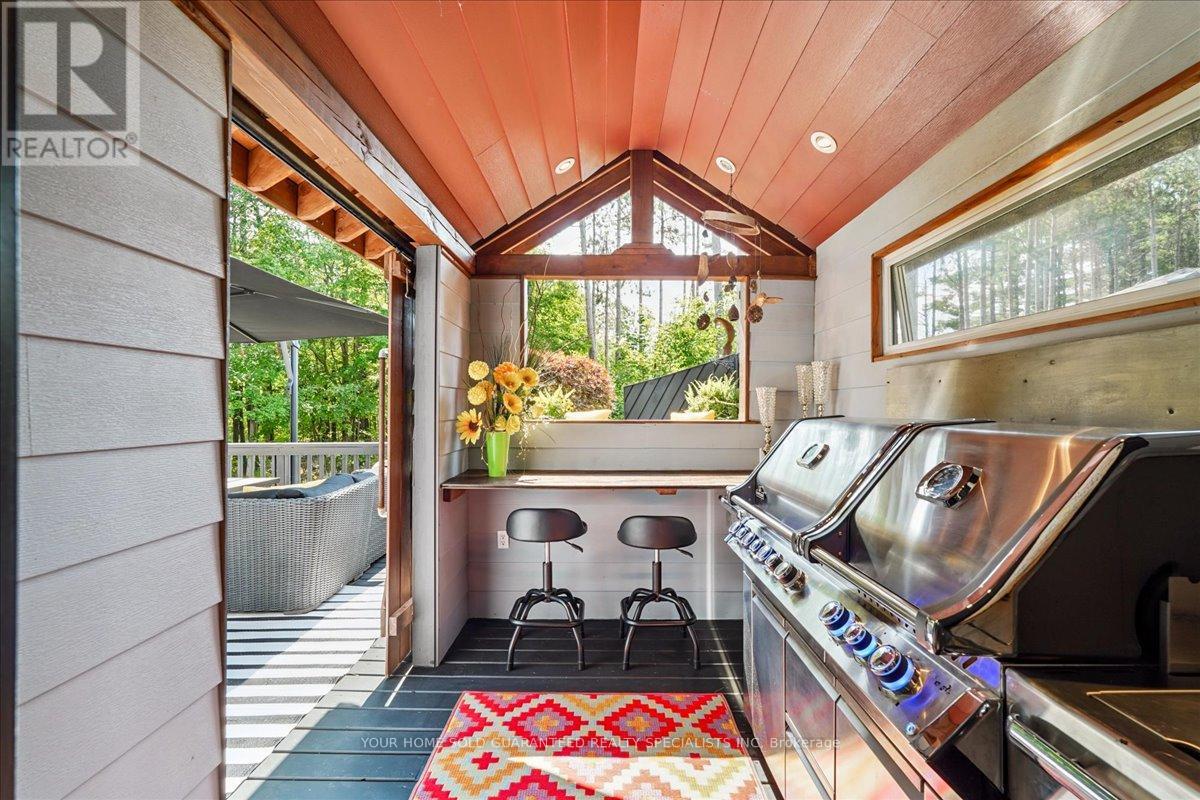 17 Highland Drive, Oro-Medonte, Ontario  L0L 2L0 - Photo 16 - S12547666